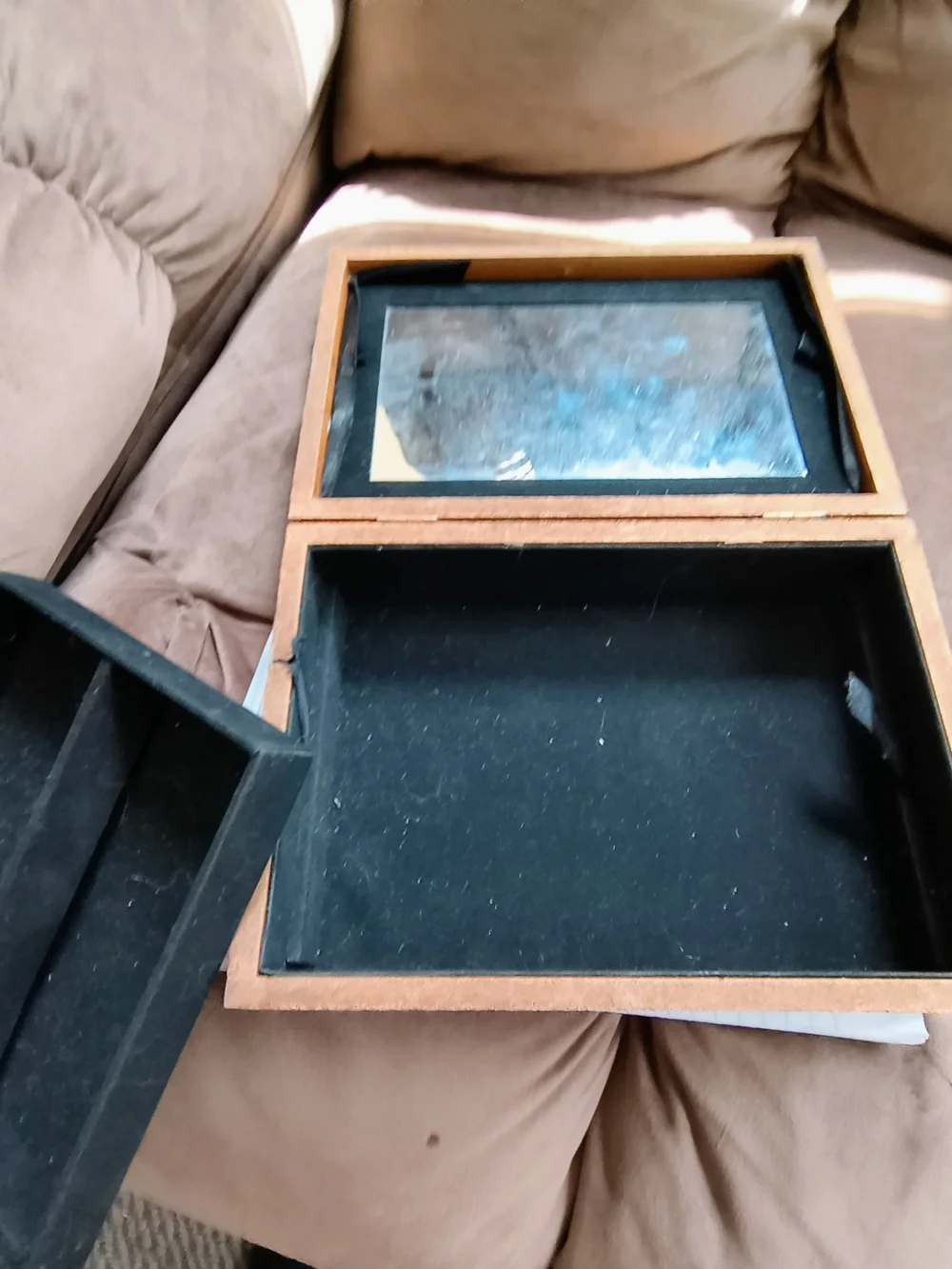 Pier 1 Decorative Jewelry Box in Gold and Brown Used 10 X 7 X 3 1/2